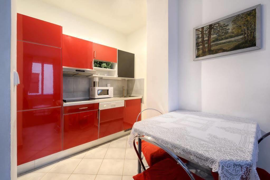 Apartment Konvikt Прага Екстер'єр фото