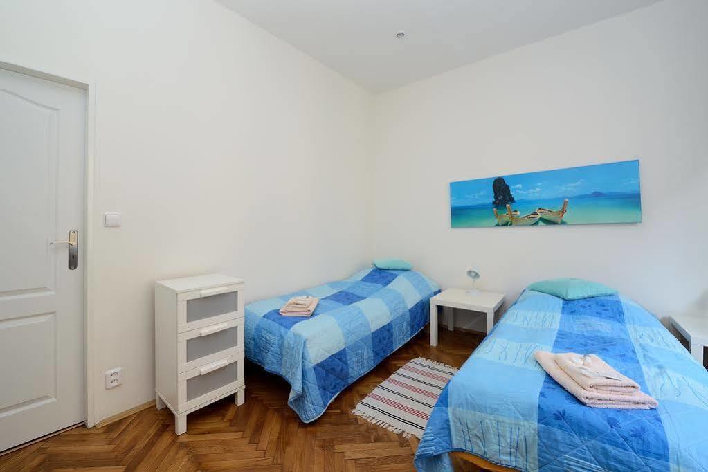 Apartment Konvikt Прага Екстер'єр фото